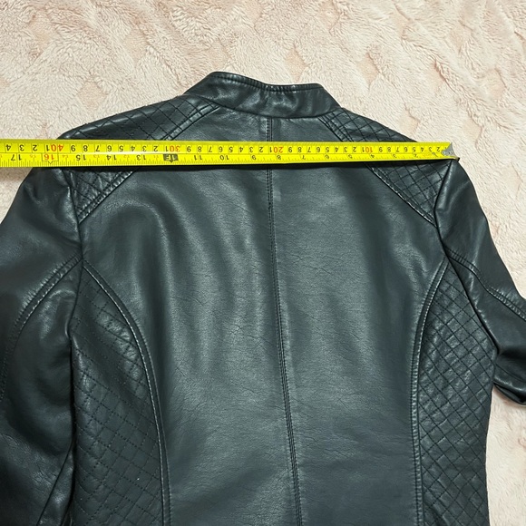 Guess Fall Jacket - Picture 13 of 14